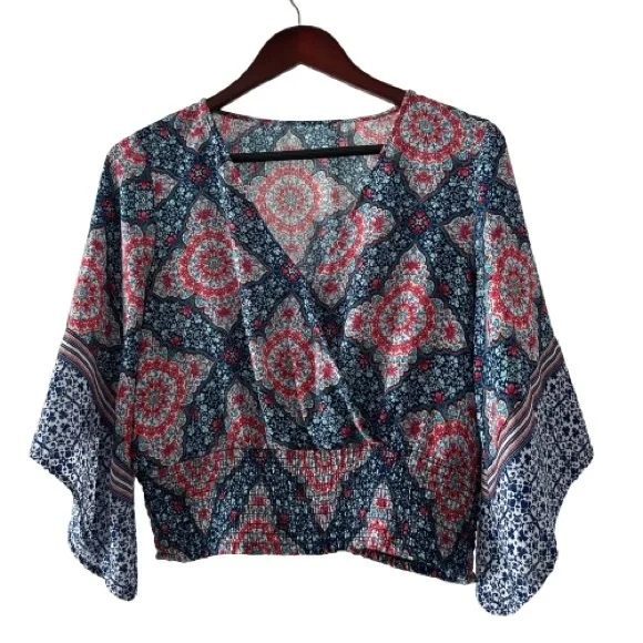 Blue & Red Women' S-M Floral Geometric Bohemian Design Sleeved V Neck Crop Top - Picture 6 of 10